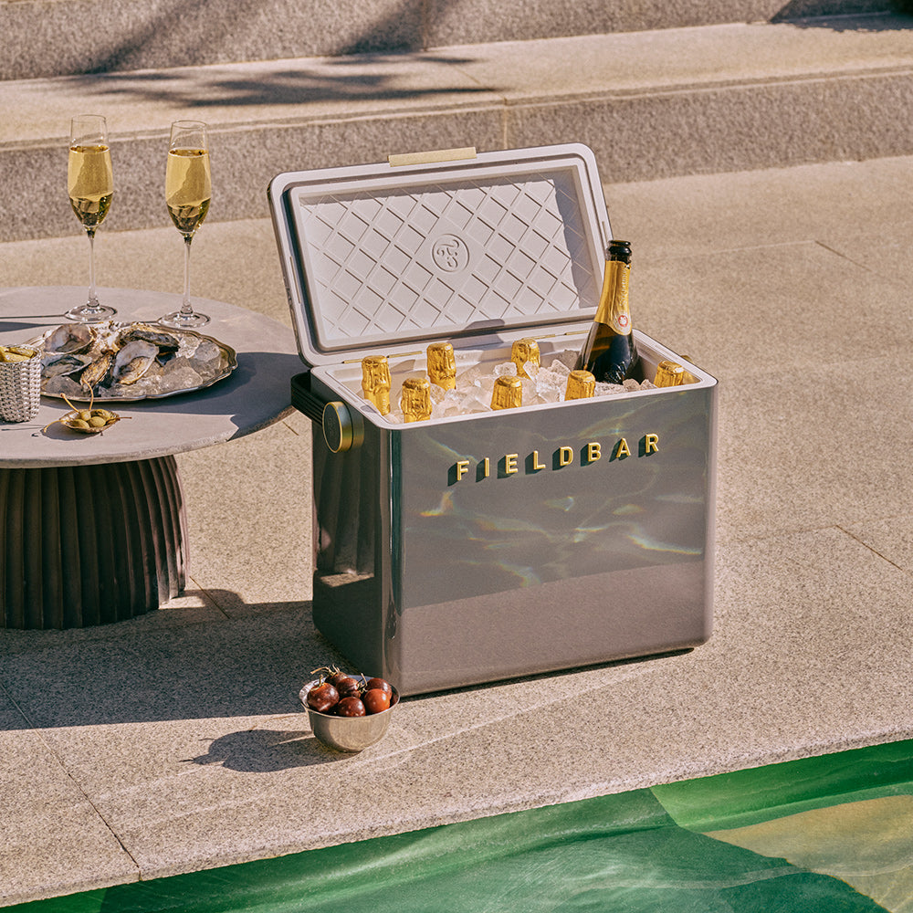 Fieldbar Gin Trunk lifestyle photograph 5