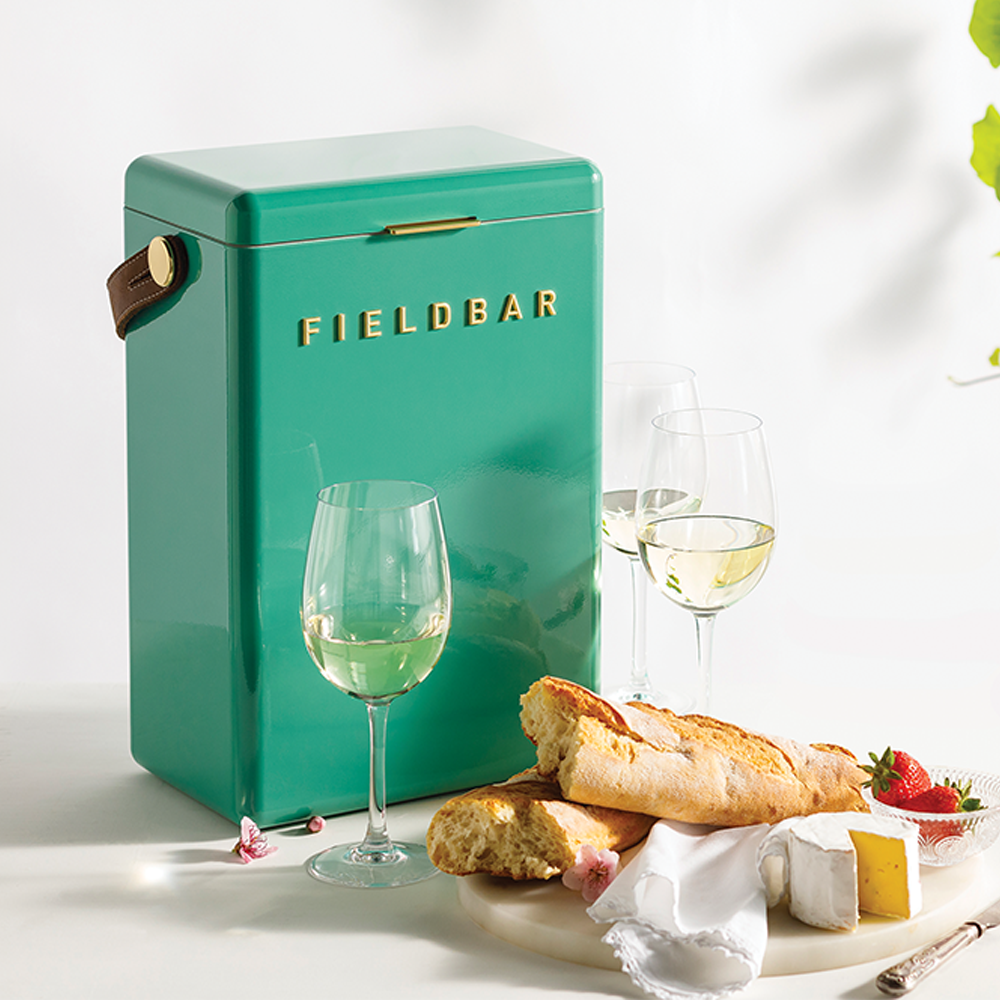 Fieldbar Drinks Box lifestyle and product photograph 24